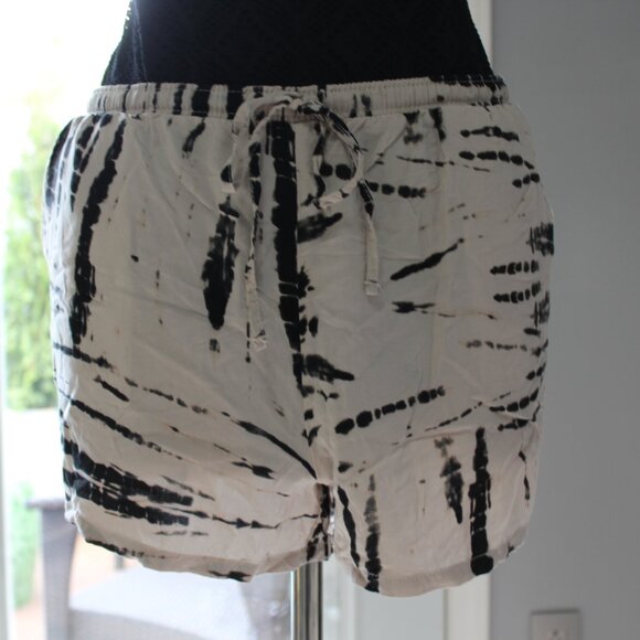 Catalina Women's Black One Piece Swimsuit 2X (18W-20W) - Picture 8 of 8